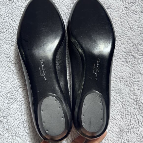 New Salvatore Ferragamo Black Strappy Ballet Flats Shoes 8.5 Italy Designer - Picture 5 of 10
